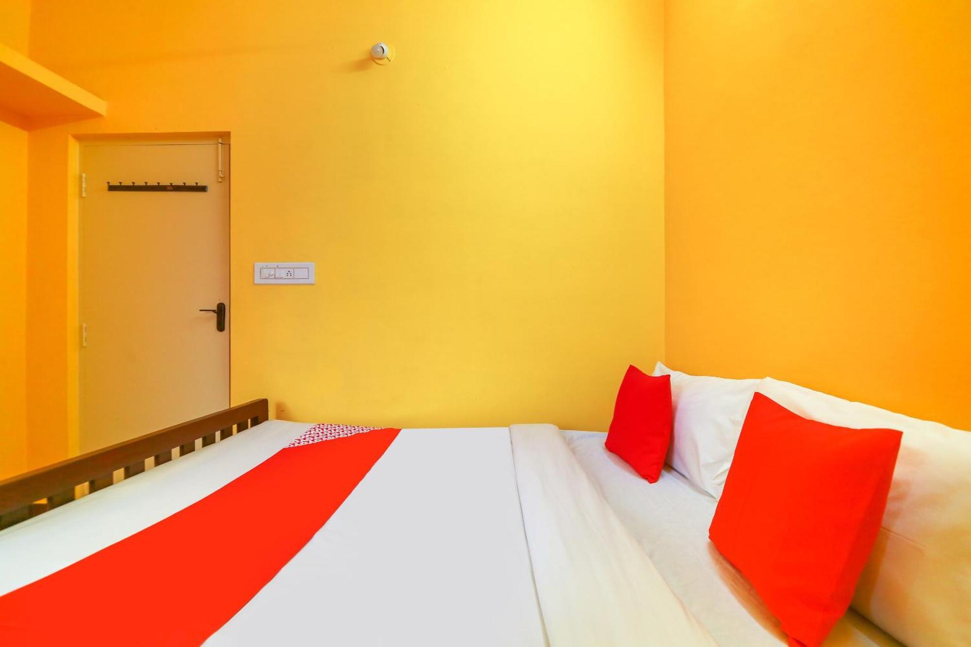 Hotel O Sona Residency Puduccseri Kültér fotó